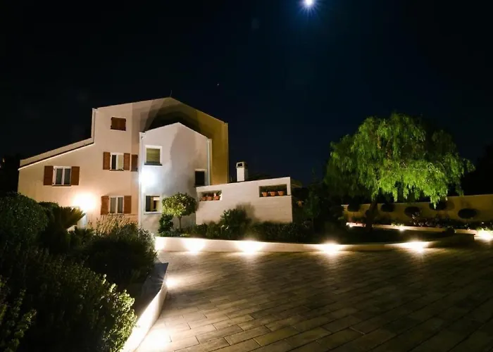 Calypso Royal شقة